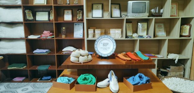 HỢP TÁC XÃ LỤA ĐŨI NAM CAO