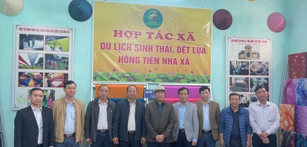 HTX DU LỊCH SINH THÁI, DỆT LỤA HỒNG TIẾN NHA XÁ