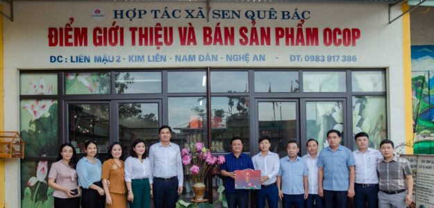 Hợp tác xã nông nghiệp sen quê Bác